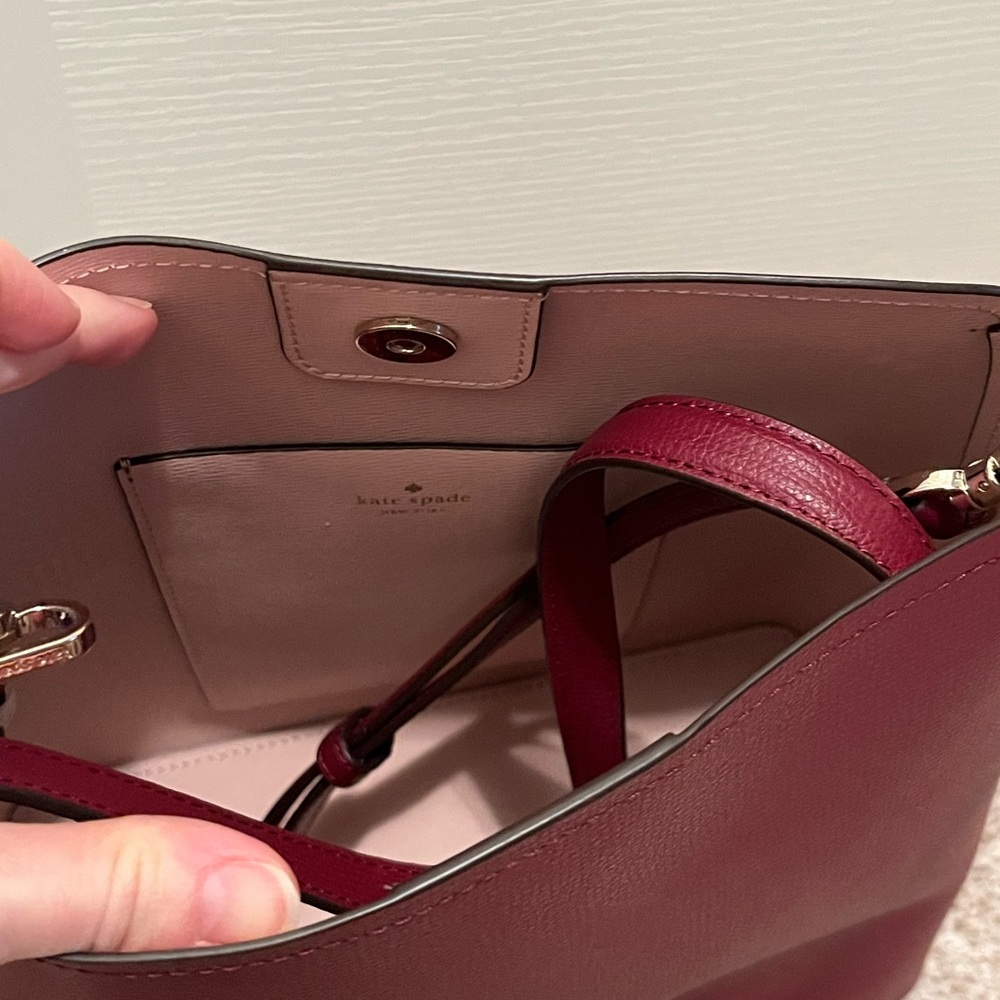 kate spade large darcy bucket shoulder and crossbody bag - Picture 4 of 6